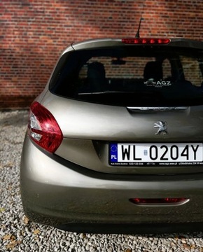 Peugeot 208 I Hatchback 3d 1.2 VTI 82KM 2013 Peugeot 208 Czujniki Parkowania Climatronic Alu Gwarancja w cenie Warszaw, zdjęcie 29