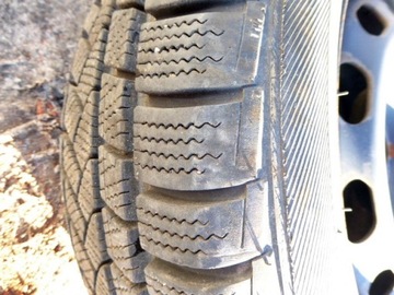 OCTAVIA I KOLO REZERVY 205/60 R15 6JX15H2