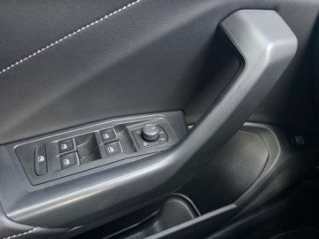 Volkswagen T-Roc I SUV Facelifting 1.5 TSI ACT 150KM 2024 Volkswagen T-Roc 1.5TSI 150KM R-Linie DSG FV23 Pakiet Tech Pakiet Zimowy T, zdjęcie 8