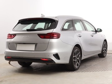 Kia Ceed III Kombi Facelifting 1.5 T-GDI 160KM 2022 Kia Ceed 1.5 T-GDI, Salon Polska, Serwis ASO, zdjęcie 4