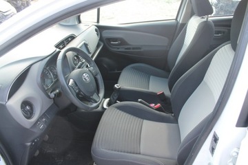 Toyota Yaris III 2018 Toyota Yaris ROK 2018 POJ 1,0 72KM, zdjęcie 8