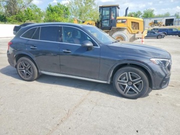 Mercedes GLC C254/X254 2025 Mercedes-Benz GLC 300 4matic 2025 2.0 Benzyna 255KM, zdjęcie 4