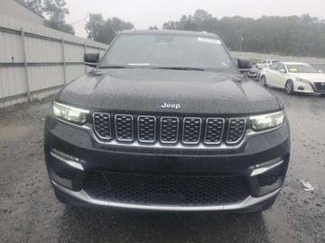 Jeep Grand Cherokee IV 2022 Jeep Grand Cherokee Summit 2022 5.7l 5.7 Benzyna 357KM, zdjęcie 5