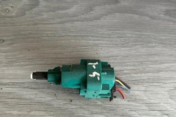 SENZOR PEDÁLU BRZDY VW TRANSPORTER V (T5) FURGON 1C0945511A 2.5L DIESEL