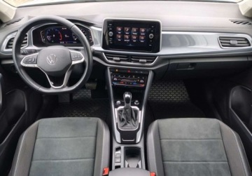 Volkswagen T-Roc I SUV Facelifting 1.5 TSI ACT 150KM 2022 Volkswagen T-Roc Style Pakiety, LED Matrix, ACC, Podgrzewane fotele i kie, zdjęcie 3