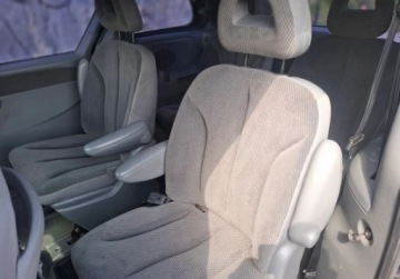 Chrysler Voyager IV 2004 Chrysler Voyager 7 Osobowy 2.8 Diesel 150KM, zdjęcie 8