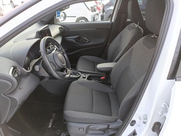 Toyota Yaris IV Cross 1.5 Hybrid 116KM 2024 Toyota Yaris Cross Hybrid 1.5 Style AWD 1.5 Hybrid, zdjęcie 15