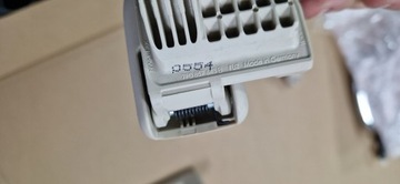 DRŽÁTKA DRŽÁK TOUAREG FACELIFT KRÉMOVÉ KPL 7P0857643B