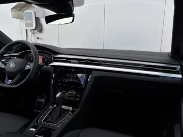 Volkswagen Arteon Shooting Brake R 2.0 TSI 320KM 2024 Volkswagen Arteon 2.0TSI 320KM 4X4 R DSG l 20, Pan, zdjęcie 12