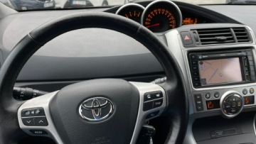 Toyota Verso Minivan 2.0 D-4D 126KM 2011 Toyota Verso Navi Kamera Cofania Tempomat, zdjęcie 24