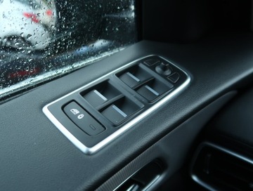 Jaguar F-Pace SUV 2.0 iD4 240KM 2019 Jaguar F-Pace 25d AWD, Salon Polska, Serwis ASO, zdjęcie 22