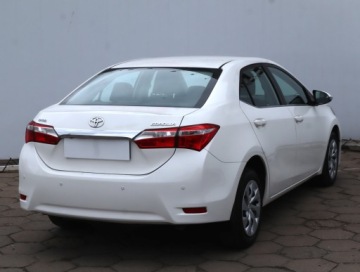Toyota Corolla XI Sedan 1.6 Valvematic 132KM 2015 Toyota Corolla 1.6 Valvematic, Salon Polska, zdjęcie 4
