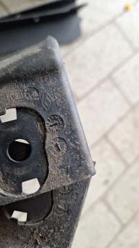 СДВИЖНАЯ ПЛАСТИКОВАЯ КРЕПЕЖНАЯ КРЫШКА RENAULT KADJAR 622565962R 622573220R