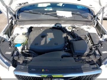 Volvo XC40 Crossover 2.0 T5 247KM 2020 Volvo XC 40 T5 Momentum 2020 2.0l 2.0 Benzyna 248KM, zdjęcie 7