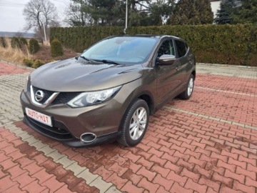 Nissan Qashqai II Crossover 1.2 DIG-T 115KM 2014 Nissan Qashqai Panorama Dach Nawicacja Kamera Cofania 1.2 Benzyna 115KM