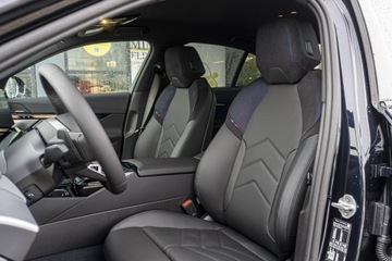 BMW Seria 5 G90-91 Touring 2.0 520d 197KM 2025 BMW 520 xDrive Limuzyna - Dostępny od ręki!, zdjęcie 10