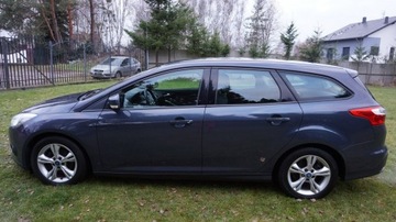 Ford Focus III Kombi 1.6 Duratorq TDCi DPF 95KM 2011 Ford Focus zarejestrowany, ubezpieczony. Gwarancja, zdjęcie 9