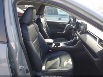 Toyota RAV4 V 2021 Toyota RAV4 2021r., 2.5L 2.5 Benzyna 203KM, zdjęcie 8