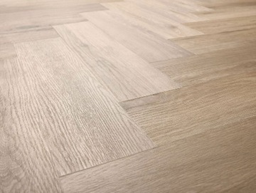 Виниловые панели Елочка LVT 0,5 1,4 м2 Дуб Уэмбли