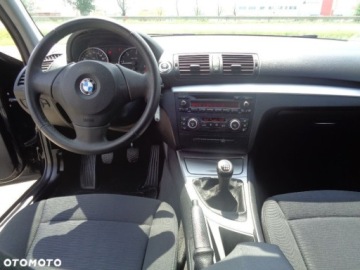 BMW Seria 1 E81/E87 Hatchback 5d E87 2.0 118d 143KM 2009 BMW Seria 1 2.0 143PS Bezwypadkowy Ksiazka Top Stan Gwarancja 2.0 Diesel, zdjęcie 15