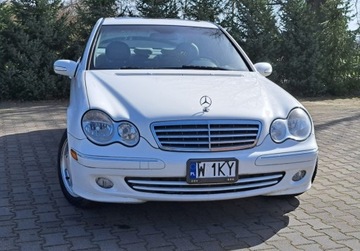 Mercedes Klasa C W203 Sedan W203 2.6 170KM 2004 Mercedes-Benz Klasa C Mercedes-Benz Klasa C 24..., zdjęcie 20