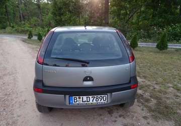 Opel Corsa C 1.2 ECOTEC 75KM 2003 Opel Corsa 1.2ben,klima,centralny zamek,oplacona gotowa do rej. 1.2 75KM, zdjęcie 10