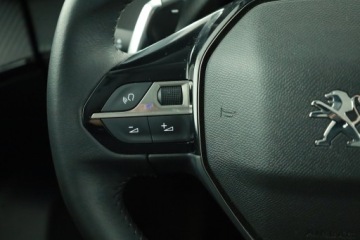 Peugeot 2008 II SUV 1.2 PureTech 130KM 2022 Peugeot 2008 1.2 PureTech, Salon Polska, zdjęcie 17