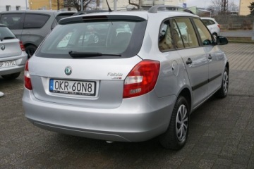 Skoda Fabia II Kombi Facelifting 1.2 HTP 70KM 2011 Škoda Fabia Skoda Fabia 1.2 Benzyna, zadbana,, zdjęcie 4