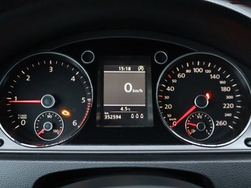 Volkswagen Passat B7 Variant 2.0 TDI CR DPF BlueMotion 140KM 2011 VW Passat 2.0 TDI, Salon Polska, Navi, Klima, zdjęcie 10