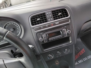 Volkswagen Polo V Hatchback 5d 1.6 TDI-CR DPF 90KM 2011 Volkswagen Polo Klimatyzacja Tempomat Alu Elektryka 1.6 Diesel 90KM, zdjęcie 17