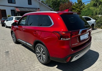 Mitsubishi Outlander III SUV Facelifting 2017 2.0 150KM 2020 Mitsubishi Outlander 2,0 Benzyna 150 KM 7-osob Automat Salon PL Serwis GWA, zdjęcie 3