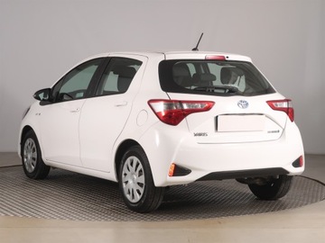 Toyota Yaris III Hatchback 5d Facelifting Hybrid 100KM 2017 Toyota Yaris 1.5 Hybrid, Salon Polska, zdjęcie 3