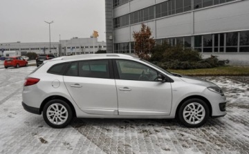 Renault Megane III Grandtour Facelifting 2013 dCi 95KM 2015 Renault Megane Salon PL 2015 r. Lift 1.5 Diesel 95KM, zdjęcie 4