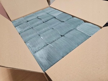 Ręcznik papierowy składany V zielono - niebieski karton 4000 listków GRUBE