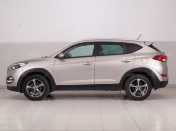 Hyundai Tucson III SUV 1.6 GDI 132KM 2016 Hyundai Tucson 1.6 GDI, Salon Polska, zdjęcie 2
