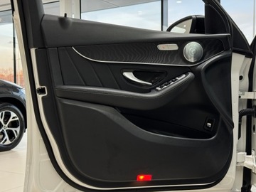 Mercedes GLC C253 SUV 2.0 250 211KM 2019 Mercedes-Benz GLC 250 4-Matic AMG Line / Burmester, zdjęcie 10