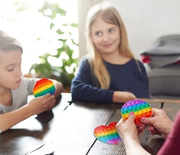 СЕНСОРНАЯ ИГРУШКА КВАДРАТНЫЙ РАДУЖНЫЙ ШАР