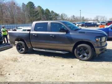  RAM 1500 2023r., Tradesman, od ubezpieczalni 5.7 Benzyna 395KM, zdjęcie 7