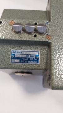 Концевой выключатель Balluff 519-B3 D-12-100
