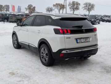Peugeot 3008 II Crossover 1.2 PureTech 130KM 2017 Peugeot 3008 Rezerwacja 1.2 Benzyna 130KM, zdjęcie 12