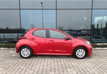 Toyota 2023 Toyota Yaris 1.5 Hybrid 92KM Automat CVT Comfort Vat 23 1.5 Hybryda 116KM, zdjęcie 5