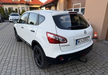 Nissan Qashqai I Crossover Facelifting  1.6 117KM 2013 Nissan Qashqai Rej.02.2014 1,6 117 Klimatyzacja Kola latozima 1.6 Benzyna, zdjęcie 8