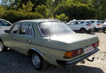 Mercedes W123 Sedan 2.0 94KM 1978 Mercedes-Benz W123 Okazja, zdjęcie 14