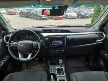 Toyota Hilux VIII Podwójna kabina 2.4 D-4D 150KM 2020 Toyota Hilux 2.4D4D 150KM Klimatronic Naw Parktron, zdjęcie 10