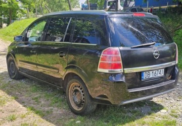 Opel Zafira B 1.9 CDTI ECOTEC 120KM 2007 Opel Zafira Opel Zafira 1.9 CDTI Elegance 1.9 Diesel 120KM, zdjęcie 3