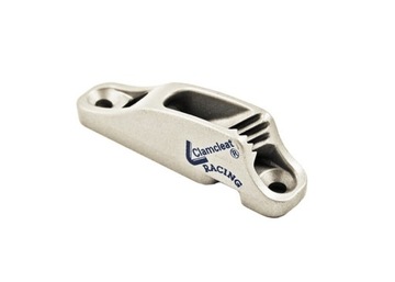 Выемка ClamCleat Knaga Racing Junior MK1 в основании.