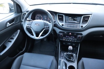 Hyundai Tucson III SUV 1.6 GDI 132KM 2016 Hyundai Tucson 1.6 GDI, Salon Polska, zdjęcie 6