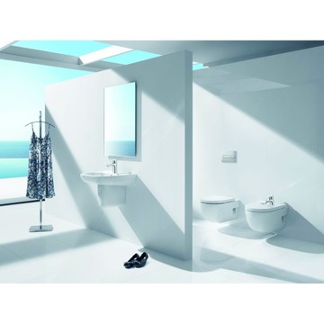 ПОДВЕСНОЙ УНИТАЗ С SLIM ROCA МЕДЛЕННО ЗАКРЫВАЮЩИМСЯ СИДЕНЬЕМ