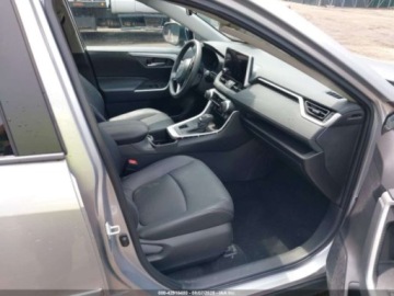 Toyota RAV4 V 2024 Toyota RAV4 XLE Premium 2024 2.5l 2.5 Benzyna 203KM, zdjęcie 9