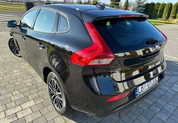 Volvo V40 II Hatchback 2.0 T2 DRIVE-E 122KM 2016 Volvo V40 Volvo V40 T2 Drive-E Summum 2.0 Benzyna 122KM, zdjęcie 9